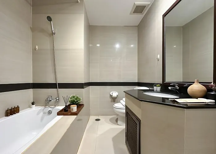 Vibrant Modern 57 Sqm - Ultra Fast Wifi - Bts Thonglor 아파트 방콕