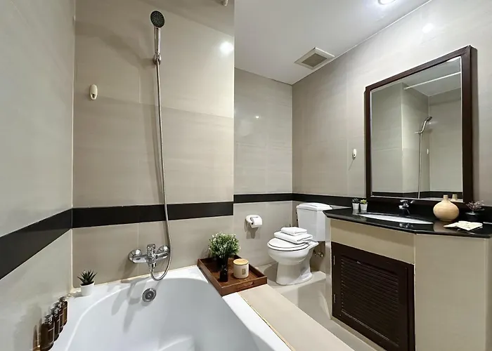 Vibrant Modern 57 Sqm - Ultra Fast Wifi - Bts Thonglor 아파트 *