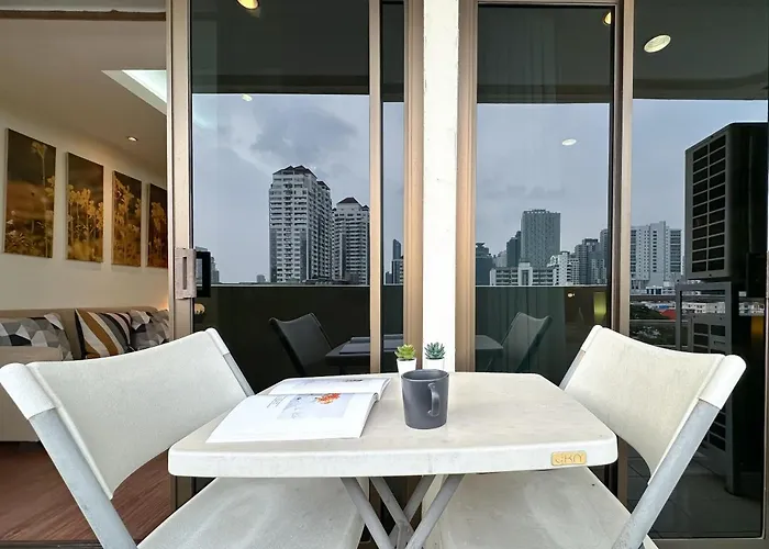 Vibrant Modern 57 Sqm - Ultra Fast Wifi - Bts Thonglor * 방콕