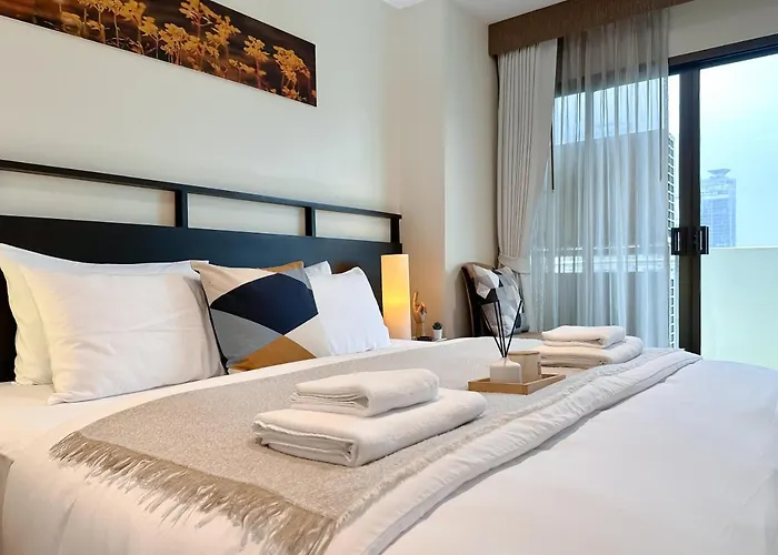 Vibrant Modern 57 Sqm - Ultra Fast Wifi - Bts Thonglor 아파트 *