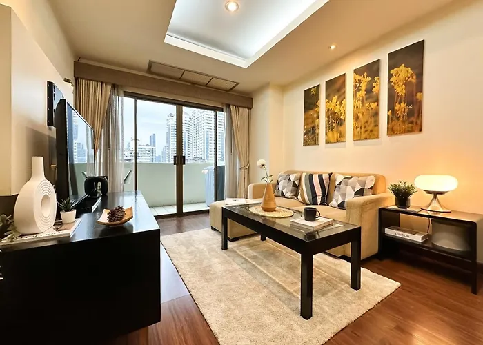Vibrant Modern 57 Sqm - Ultra Fast Wifi - Bts Thonglor 아파트 방콕