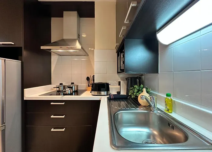 Vibrant Modern 57 Sqm - Ultra Fast Wifi - Bts Thonglor 아파트 *