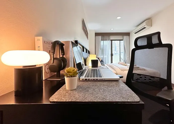 Vibrant Modern 57 Sqm - Ultra Fast Wifi - Bts Thonglor